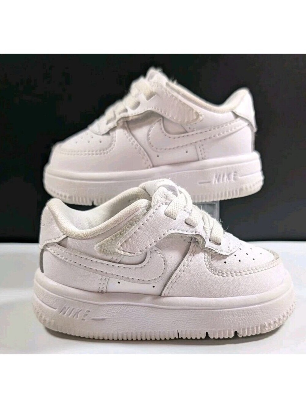 Nike Unisex Toddler 4C White Force 1 Low EasyOn Sneakers Air Force Classic Shoes